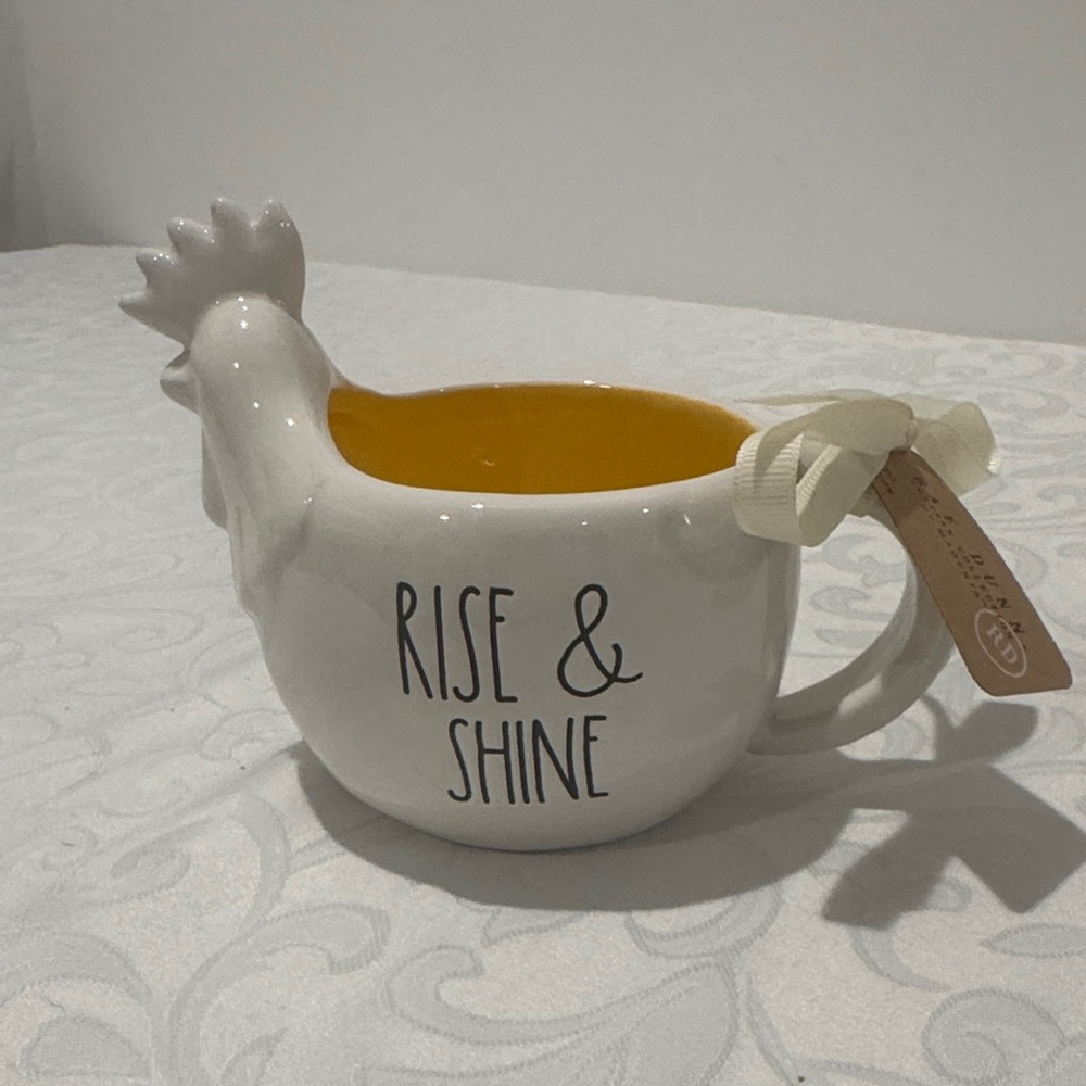 🐓Rae Dunn White Rooster Mug with Yellow Interior